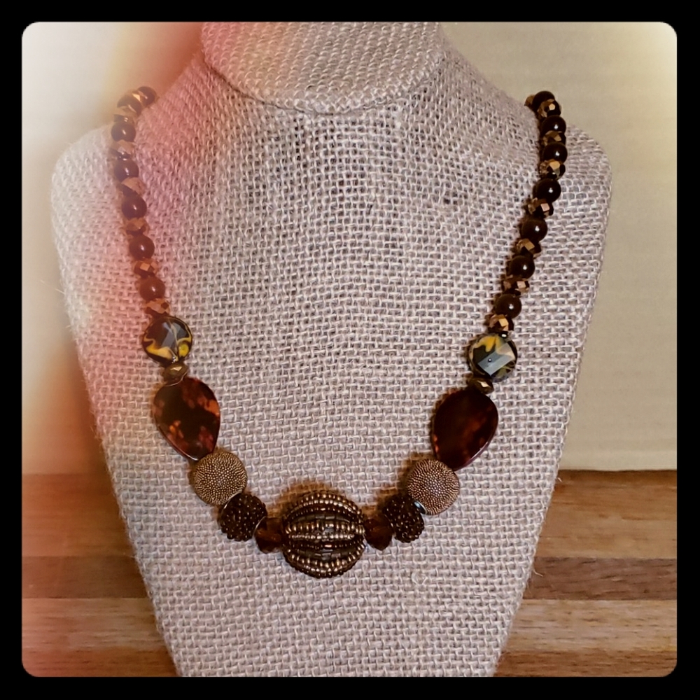 Statement necklace